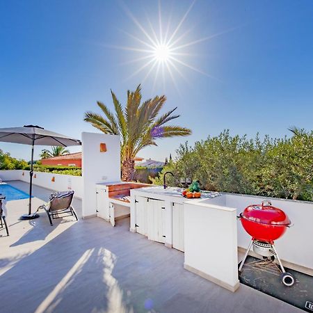 Villa Altamira - Plusholidays Кальпе Екстер'єр фото