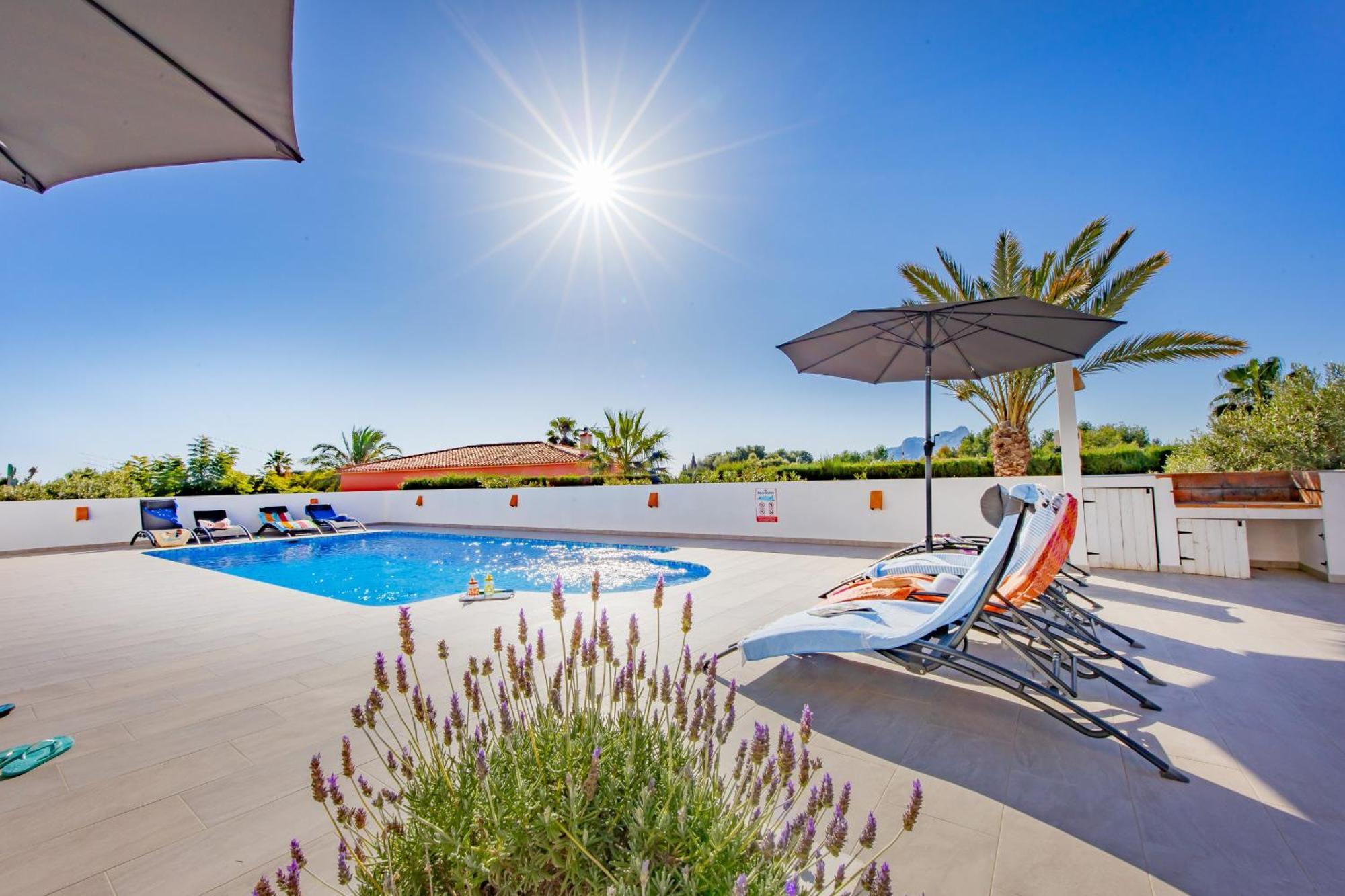 Villa Altamira - Plusholidays Кальпе Екстер'єр фото