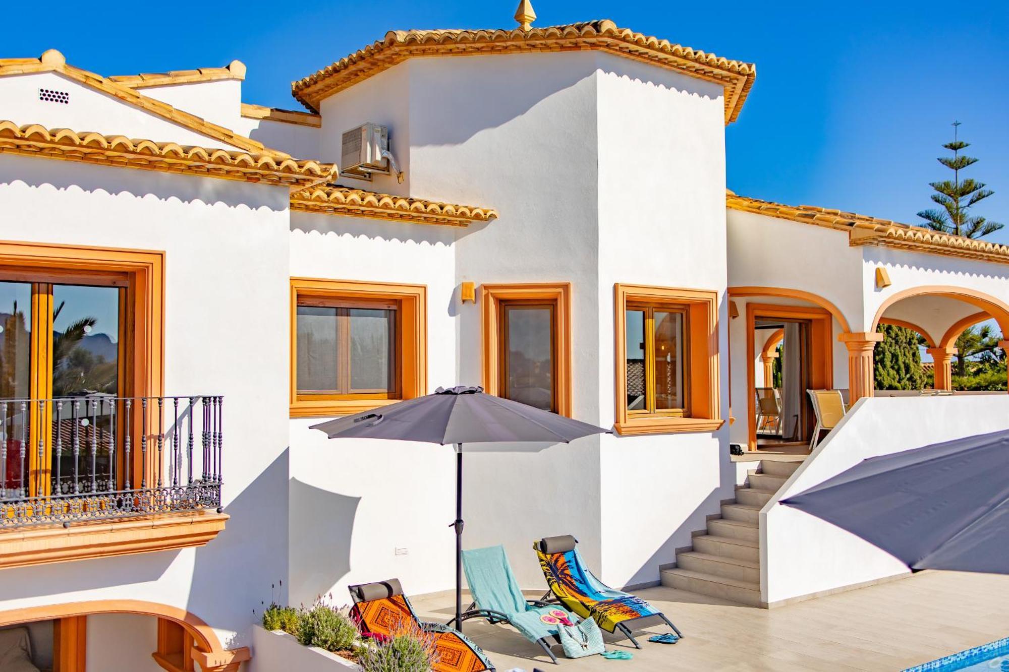 Villa Altamira - Plusholidays Кальпе Екстер'єр фото