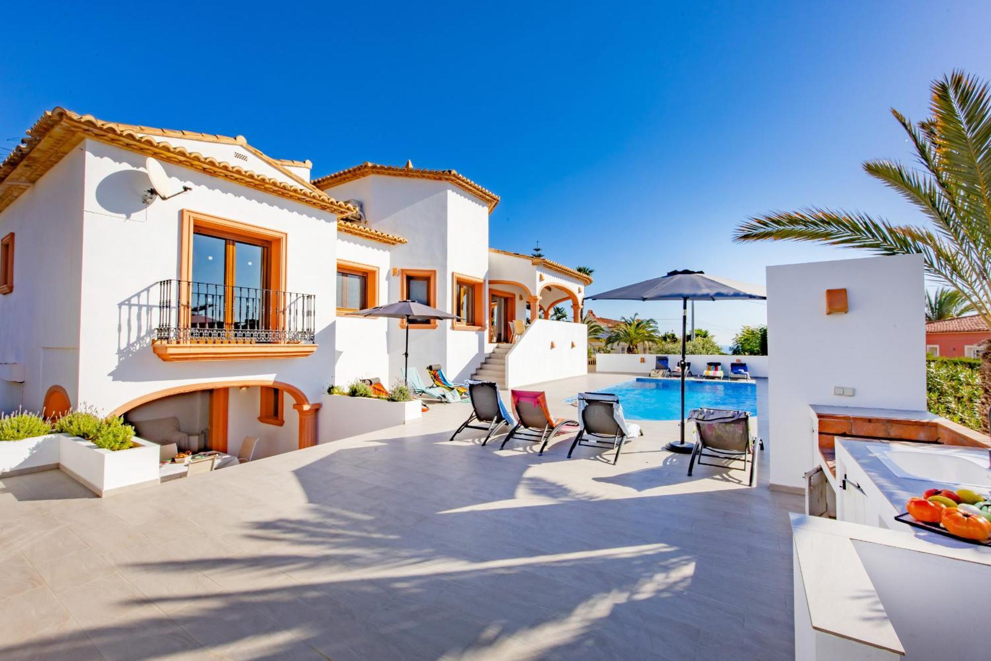 Villa Altamira - Plusholidays Кальпе Екстер'єр фото